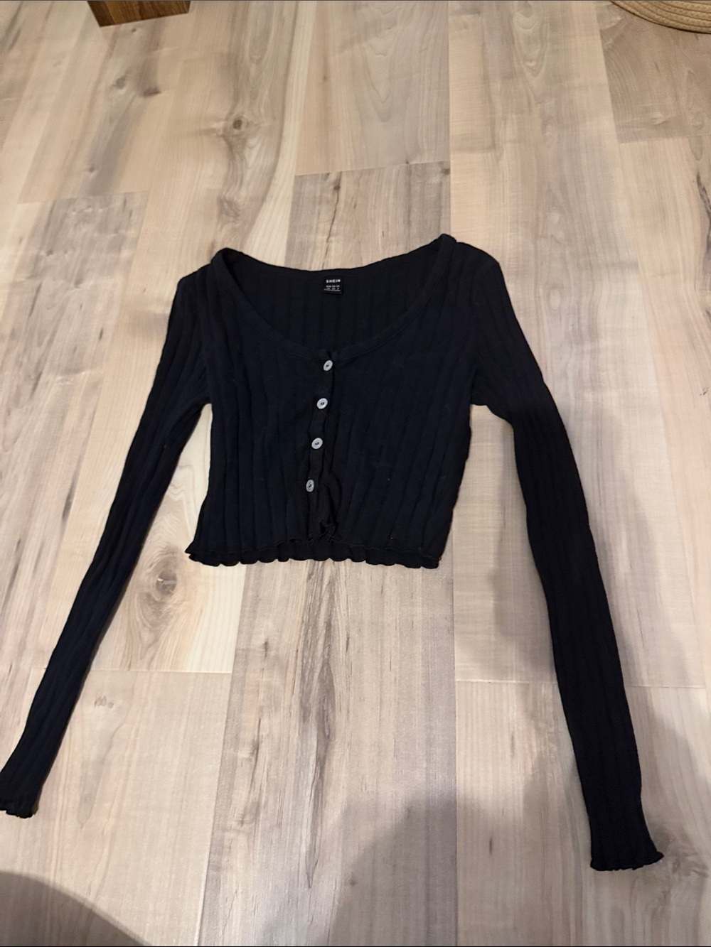 size XS Casual long sleeve black tee with button up detail